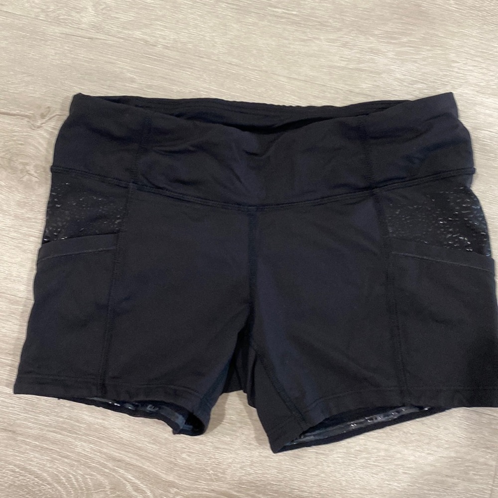 lululemon tight shorts